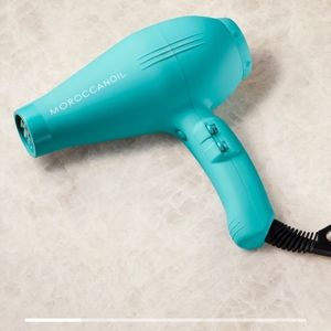 Moroccan Oil Power Performance Ionic Hair Dryer.